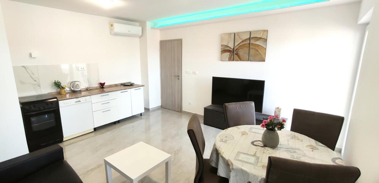 Apartment Dolores Makarska Luaran gambar