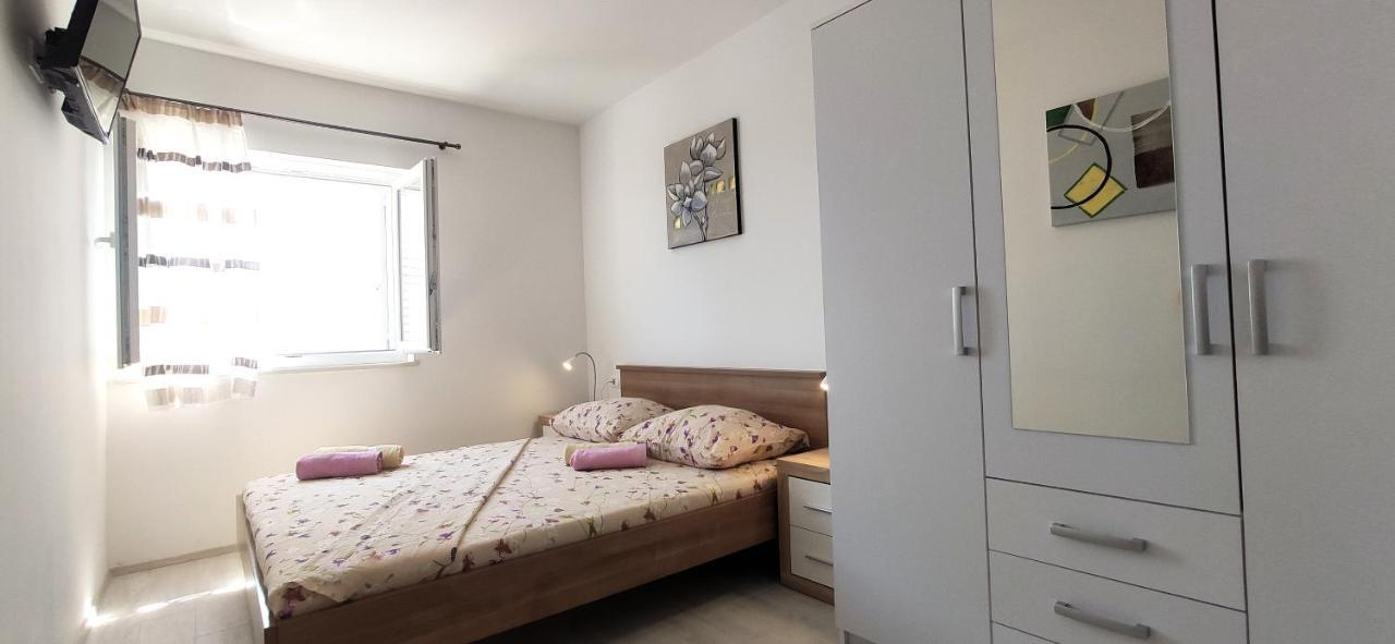 Apartment Dolores Makarska Luaran gambar